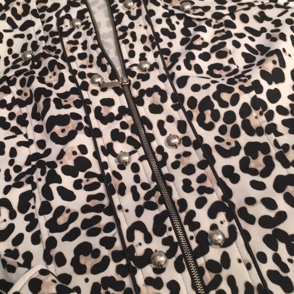 Lisa Cheetah blazer - Picture 2 of 6